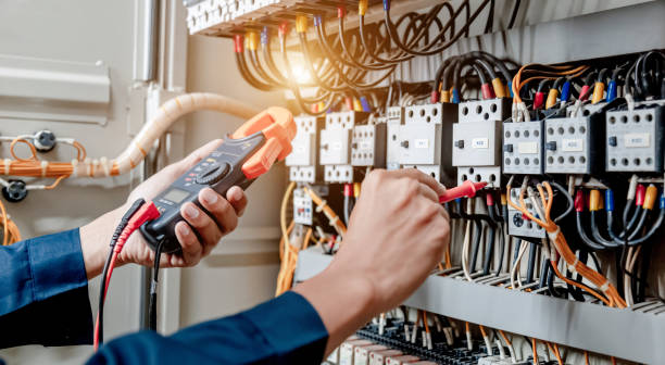 Best Licensed Electrician  in Peru, IL